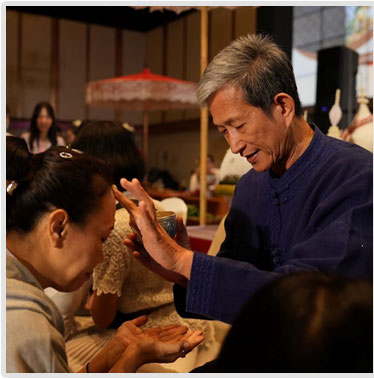 about-per_09.jpg (34 KB)